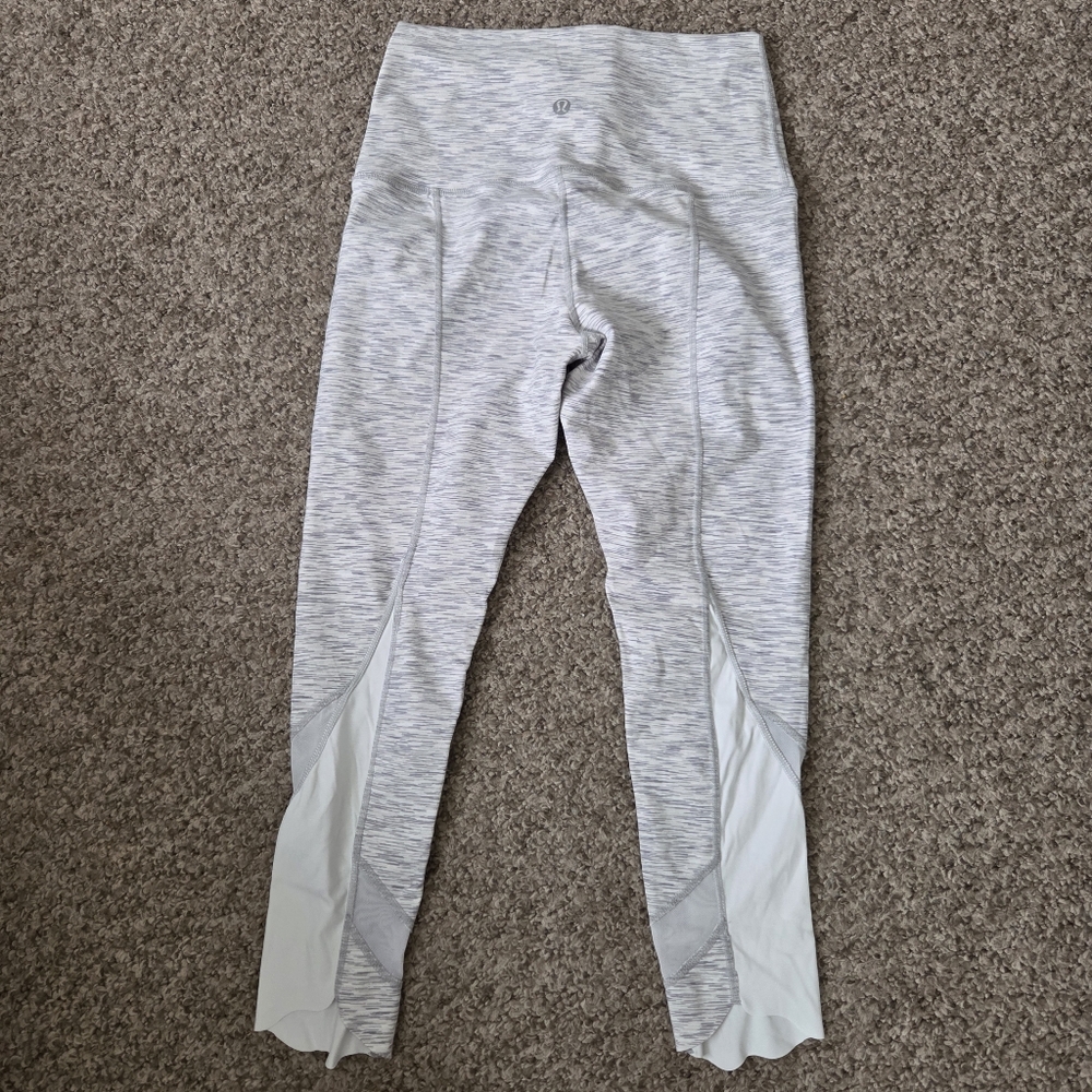 Lululemon Wunder Under Crop Scalloped Edge Leggings Tight 22" Size Small